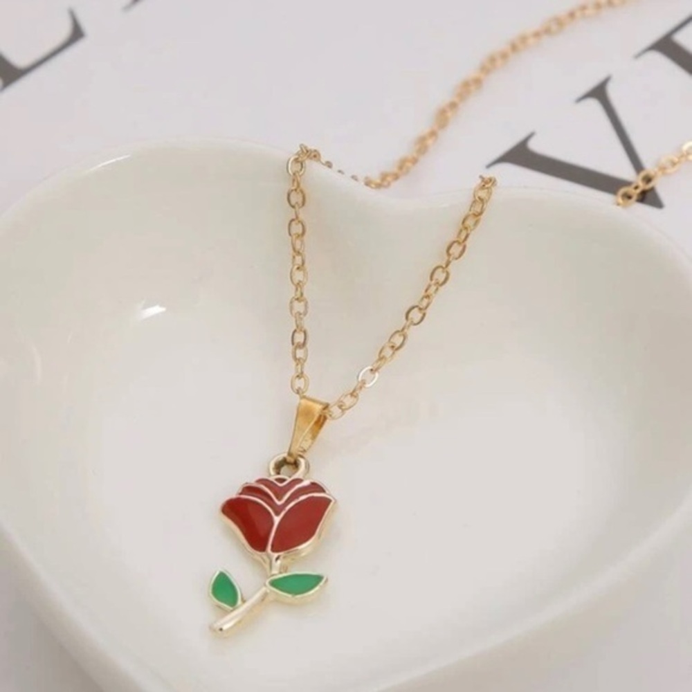 3/$30 💛 Rose Flower Necklace